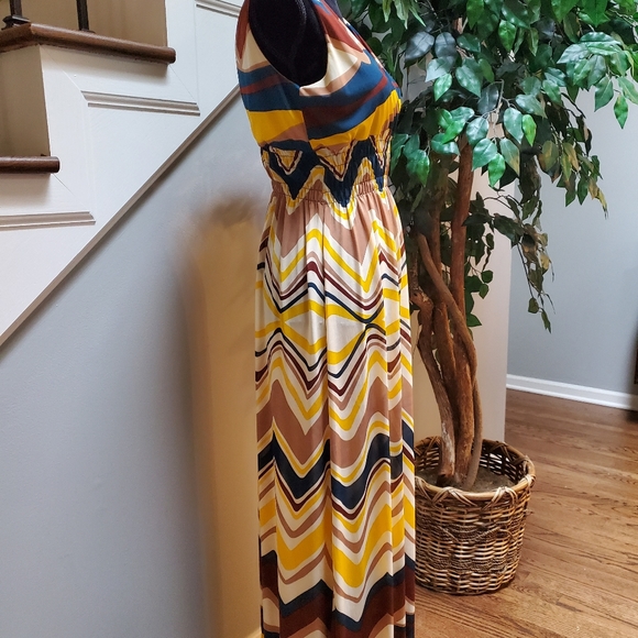 Romantic Sini Multicolored Maxi Dress - Picture 4 of 6